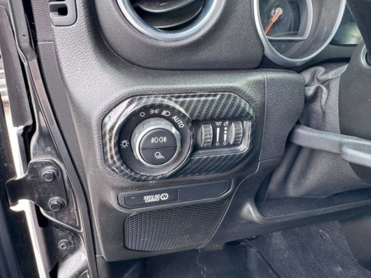 Jeep Gladiator 3.0 Diesel V6 Launch Edition (16)