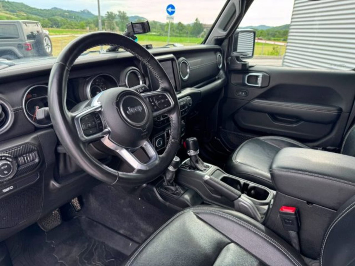 Jeep Gladiator 3.0 Diesel V6 Launch Edition (17)