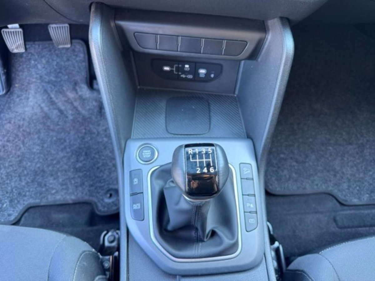 Kia Sportage 1.6 crdi mhev Style dct (15)