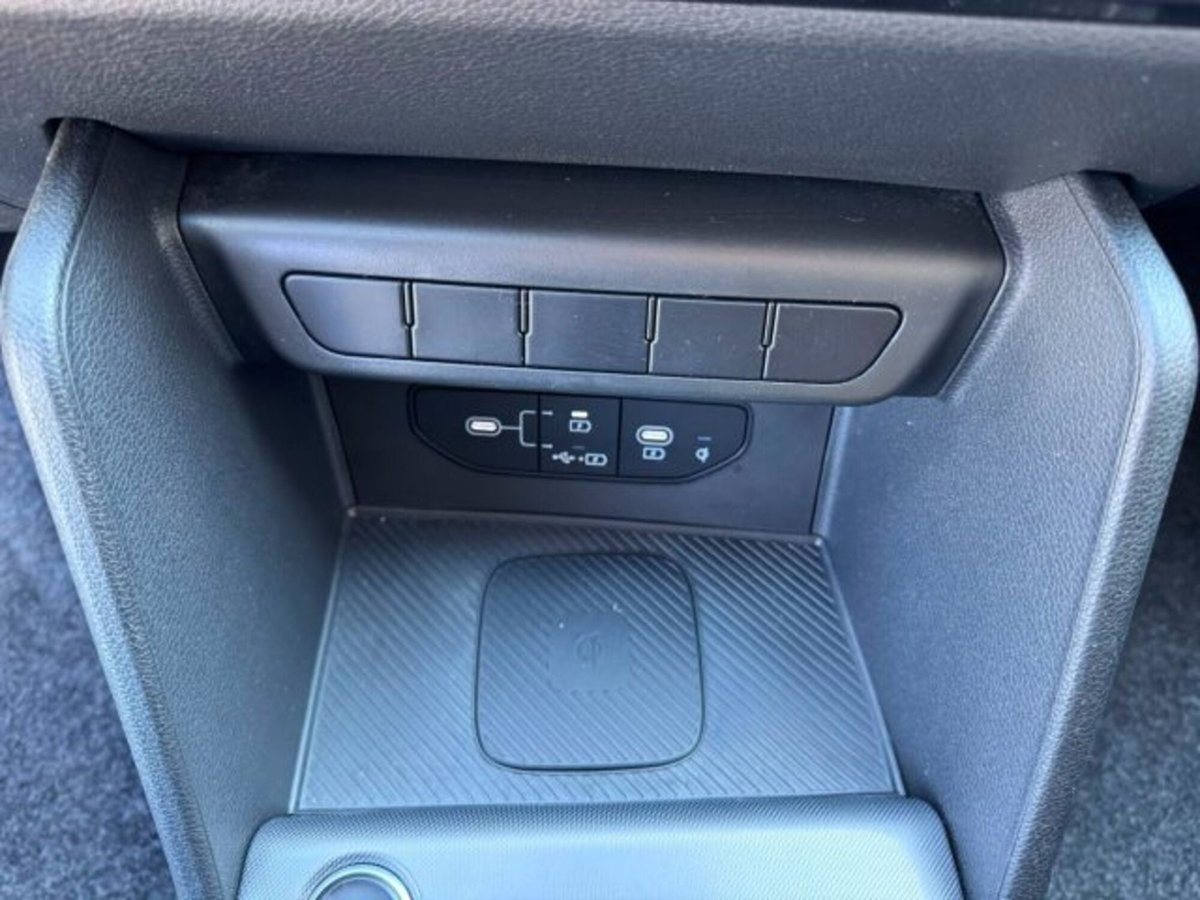 Kia Sportage 1.6 crdi mhev Style dct (16)