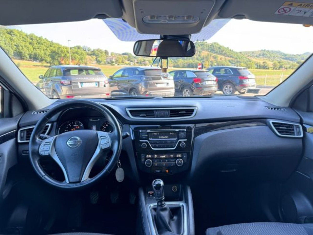 Nissan Qashqai 1.5 dCi Tekna (10)