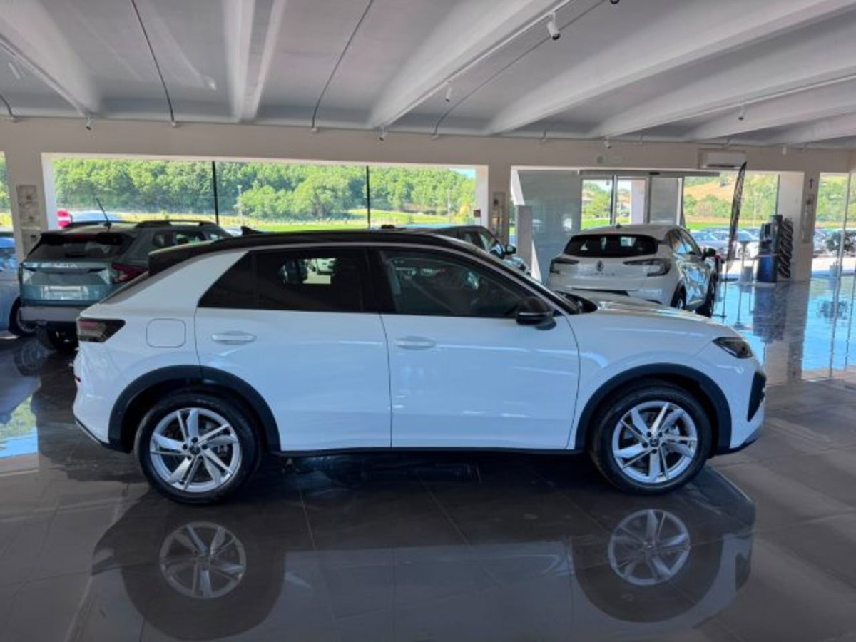 Volkswagen T-Roc 1.5 etsi Style 150cv dsg (4)
