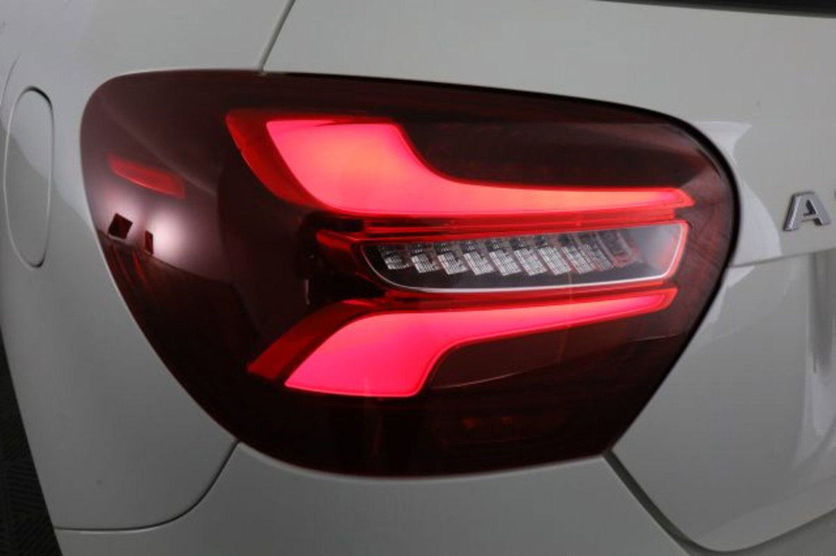 Mercedes-Benz Classe A 180 d Automatic Premium (10)