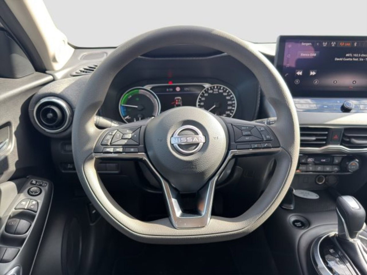 Nissan Juke 1.6 hev Acenta (13)