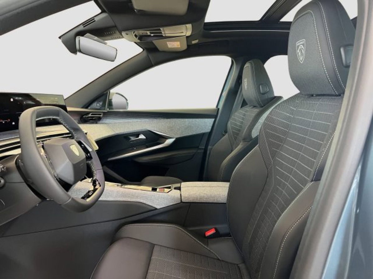 Peugeot 3008 1.2 hybrid GT 145cv e-dcs6 (9)