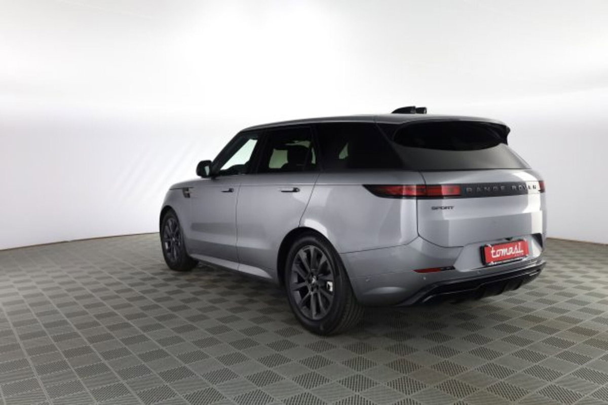 Land Rover Range Rover Sport 3.0D l6 249 CV HSE Dynamic Stealth (6)