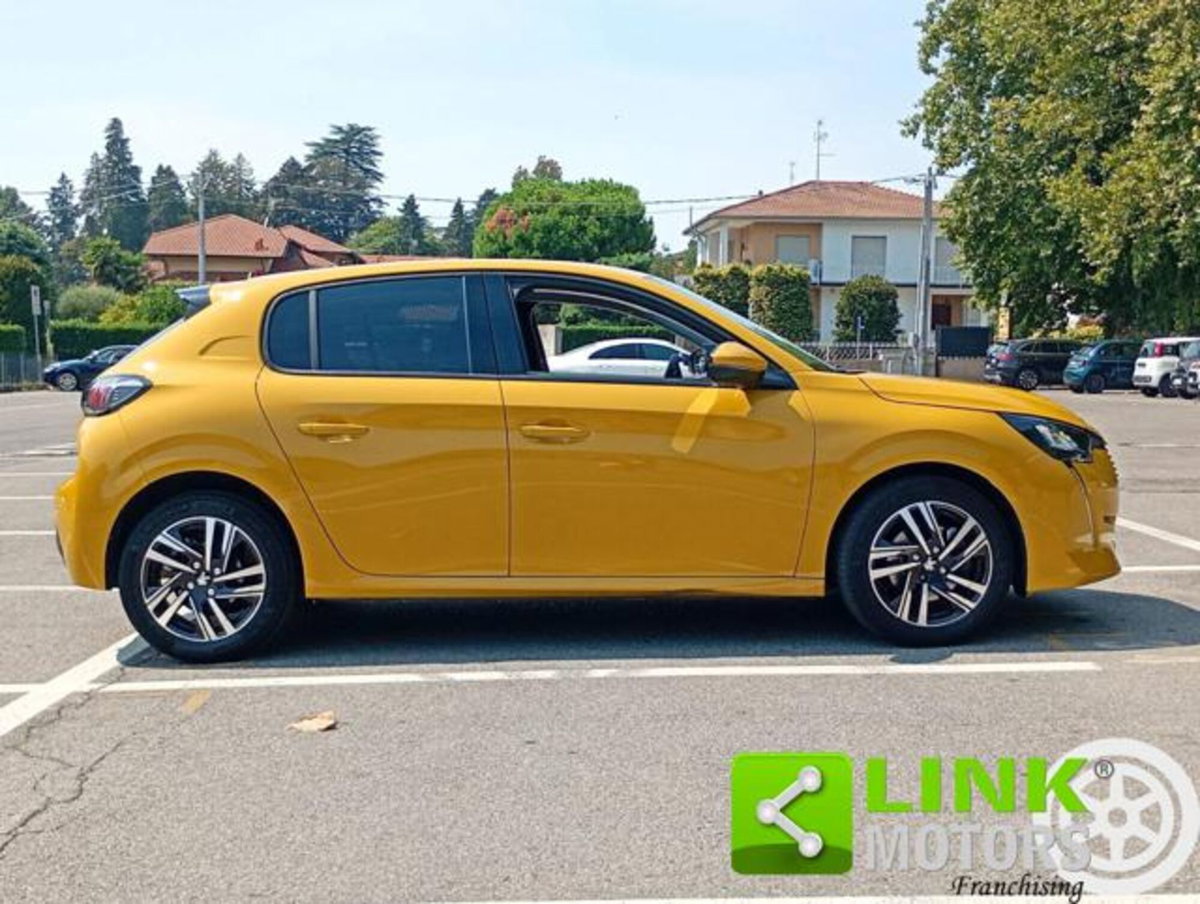 Peugeot 208 PureTech 100 Stop&Start EAT8 5 porte Allure Pack (4)