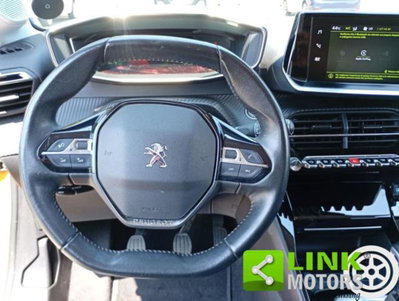 Peugeot 208 PureTech 100 Stop&Start EAT8 5 porte Allure Pack (19)