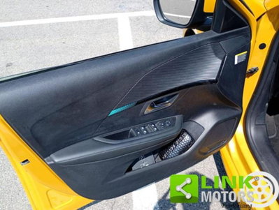 Peugeot 208 PureTech 100 Stop&Start EAT8 5 porte Allure Pack (9)