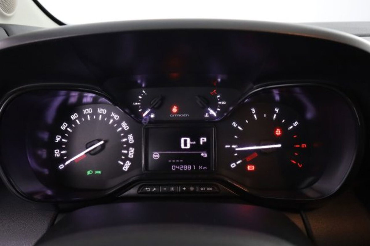 Citroen C3 Aircross BlueHDi 120 S&S EAT6 Feel (15)