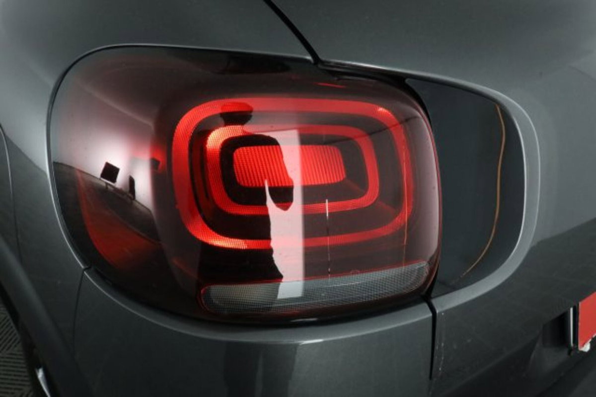 Citroen C3 Aircross BlueHDi 110 S&S Shine Pack (10)