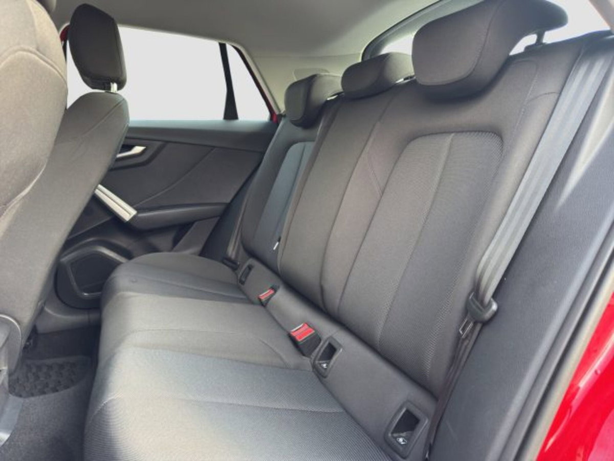 Audi Q2 Q2 2.0 TDI quattro S tronic Business (10)