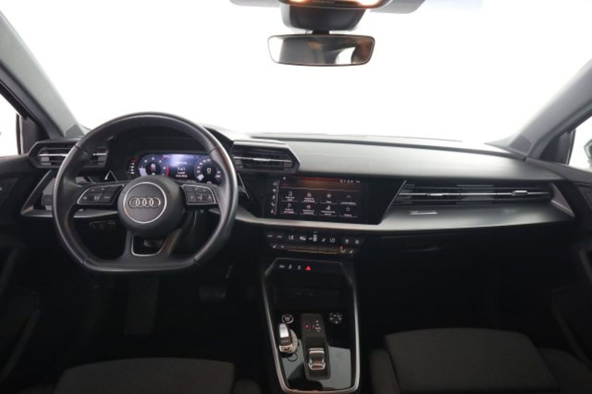 Audi A3 Sportback 30 TDI S tronic Business (12)