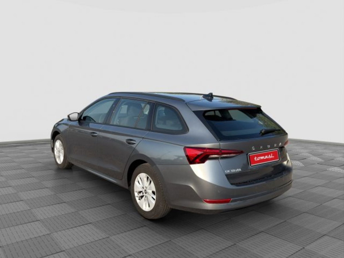 Skoda Octavia Station Wagon 1.5 G-TEC DSG Wagon Executive (3)
