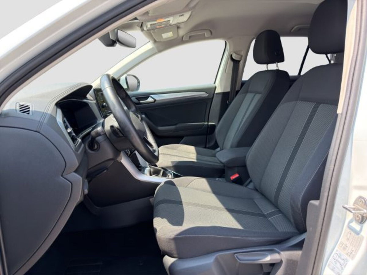 Volkswagen T-Roc 1.5 tsi Life dsg (10)