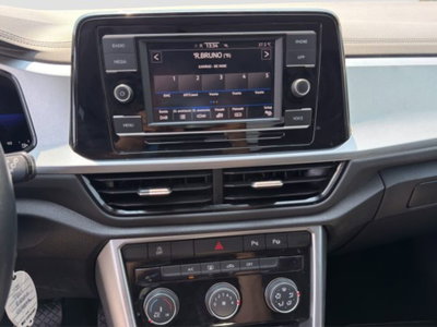Volkswagen T-Roc 1.5 tsi Life dsg (17)