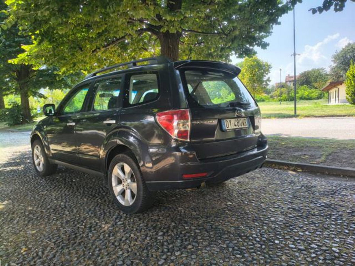 Subaru Forester 2.0D X BR (5)