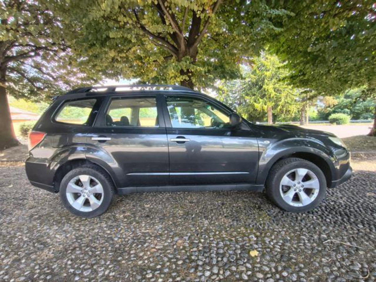 Subaru Forester 2.0D X BR (7)