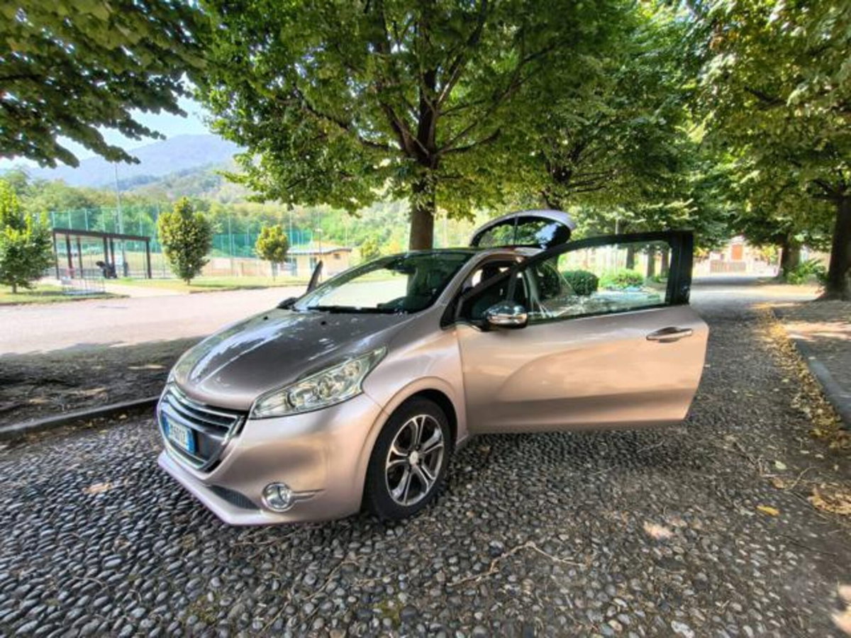 Peugeot 208 HDi 68 CV 3 porte Access (10)