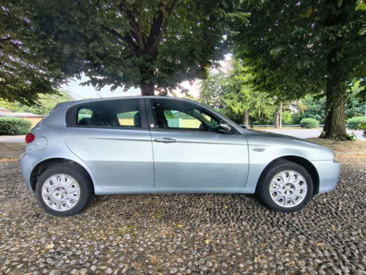 Alfa Romeo 147 1.9 JTD (120) 5 porte C'N'C (13)