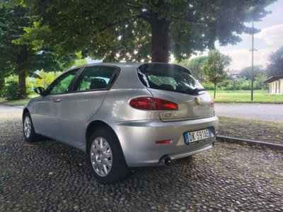 Alfa Romeo 147 1.9 JTD (120) 5 porte C'N'C (5)