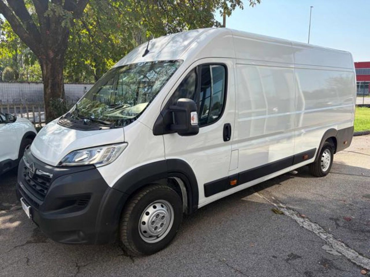Opel Movano Furgone Heavy 35 L4H2 2.2 diesel 140cv S&S (2)