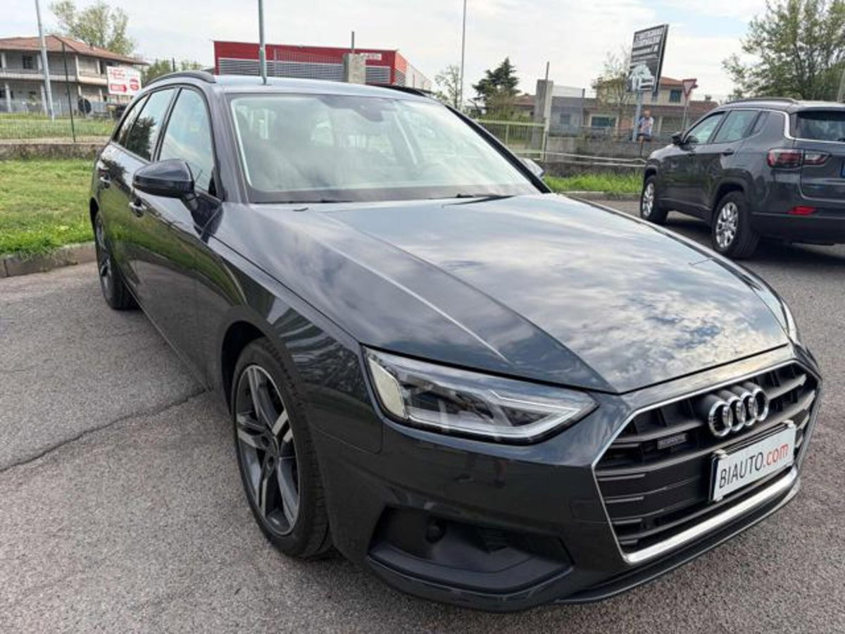 Audi A4 Avant 40 TDI quattro S tronic S line edition