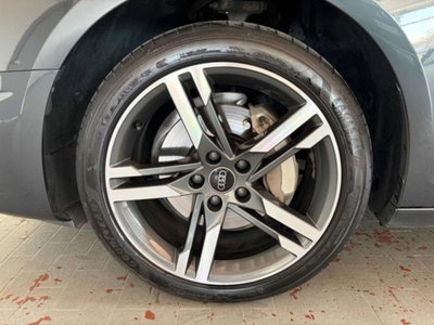Audi A4 Avant 40 TDI quattro S tronic S line edition (13)
