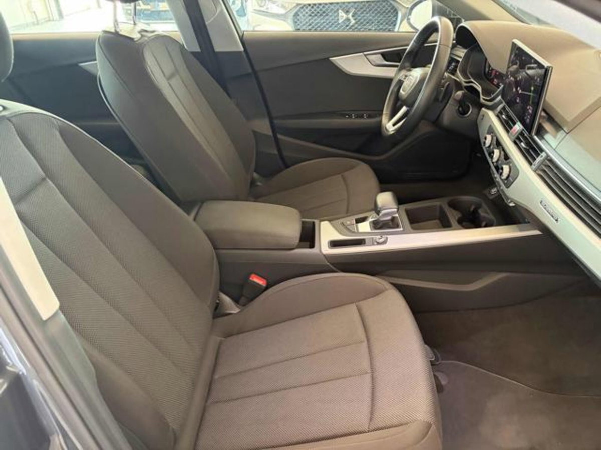 Audi A4 Avant 40 TDI quattro S tronic S line edition (8)