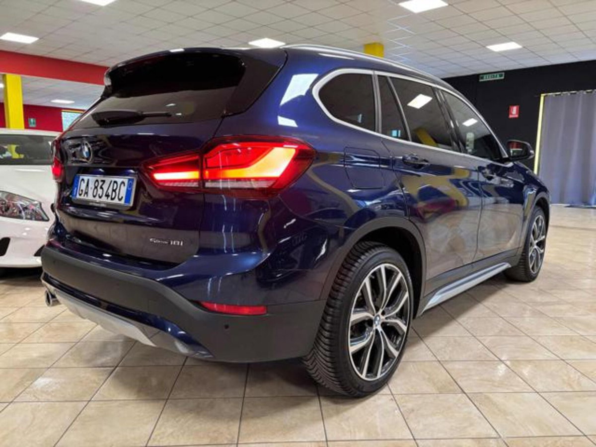 BMW X1 sDrive18i xLine (11)