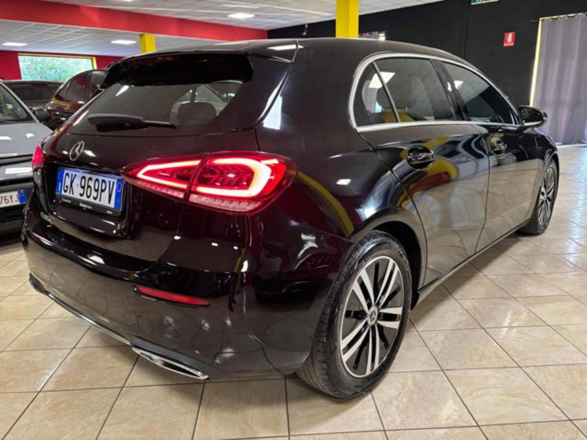 Mercedes-Benz Classe A 180 d AMG Line Premium Plus auto (5)