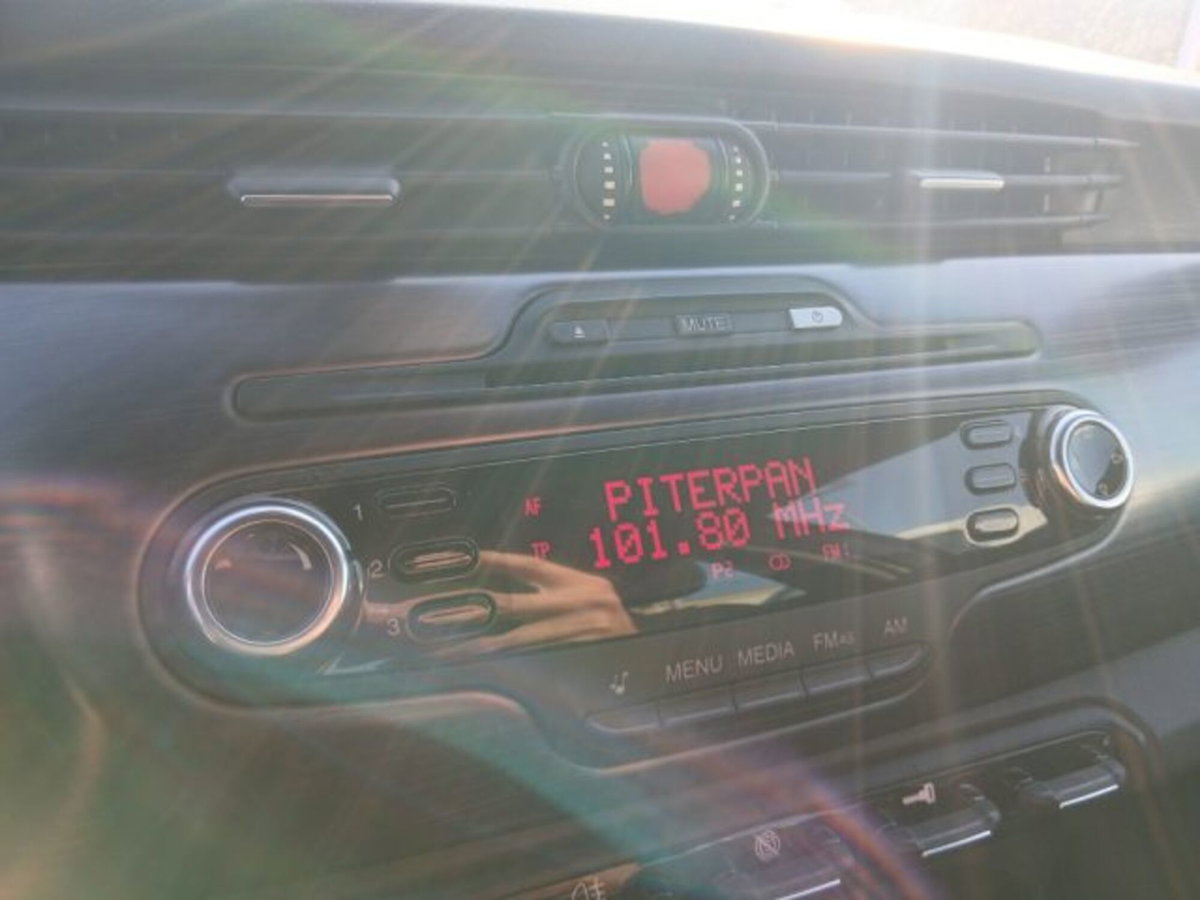 Alfa Romeo Giulietta 2.0 JTDm-2 Distinctive 140cv (15)