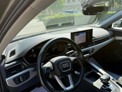 Audi A4 Avant 30 TDI/136 CV S tronic Business Advanced (11)