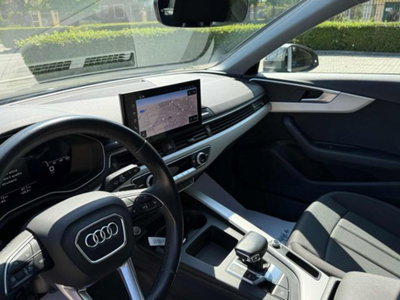 Audi A4 Avant 30 TDI/136 CV S tronic Business Advanced (13)