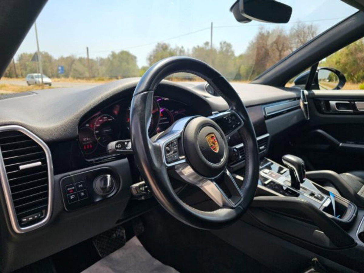 Porsche Cayenne Coupé 3.0 V6 Platinum Edition (11)