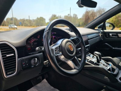 Porsche Cayenne Coupé 3.0 V6 Platinum Edition (11)