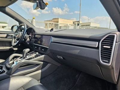 Porsche Cayenne Coupé 3.0 V6 Platinum Edition (16)