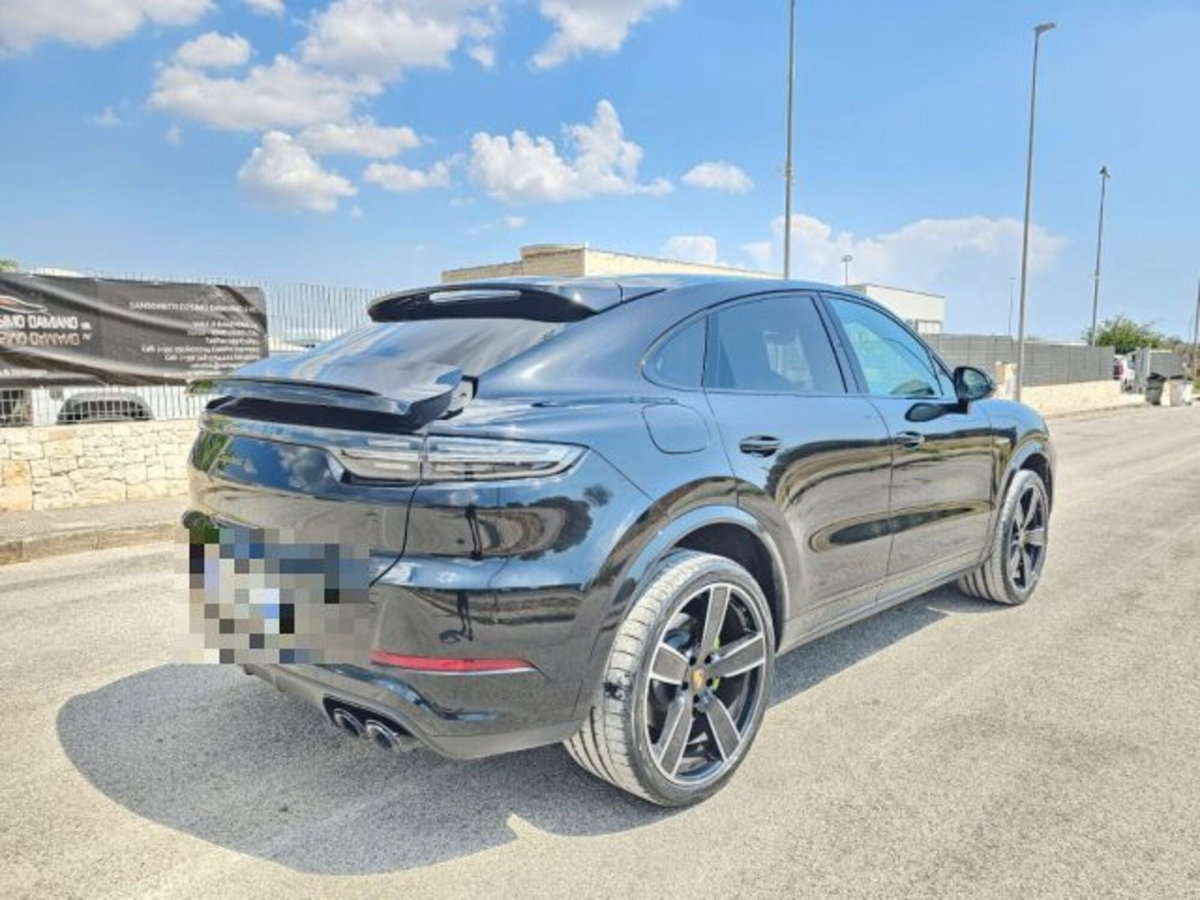 Porsche Cayenne Coupé 3.0 V6 Platinum Edition (5)