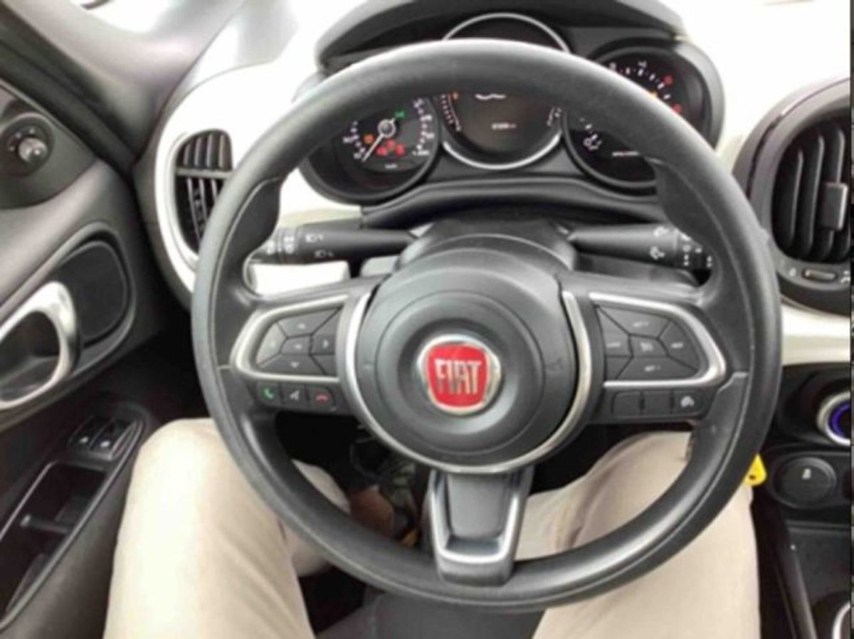 Fiat 500L 1.6 Multijet 120 CV Mirror (7)