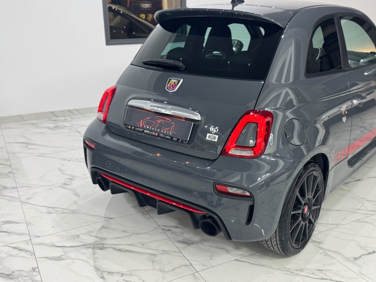 Abarth 695 695 1.4 Turbo T-Jet XSR Yamaha Limited Edition (13)