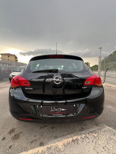 Opel Astra 1.7 CDTI 110CV 5 porte Cosmo (5)