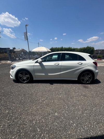 Mercedes-Benz Classe A 180 d Premium (8)
