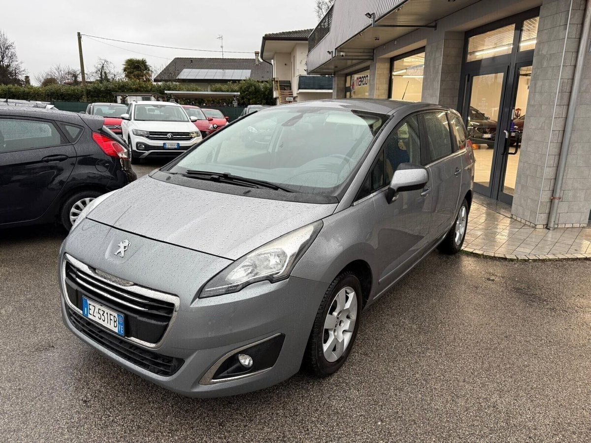 Peugeot 5008 1.6 HDi 115CV Business