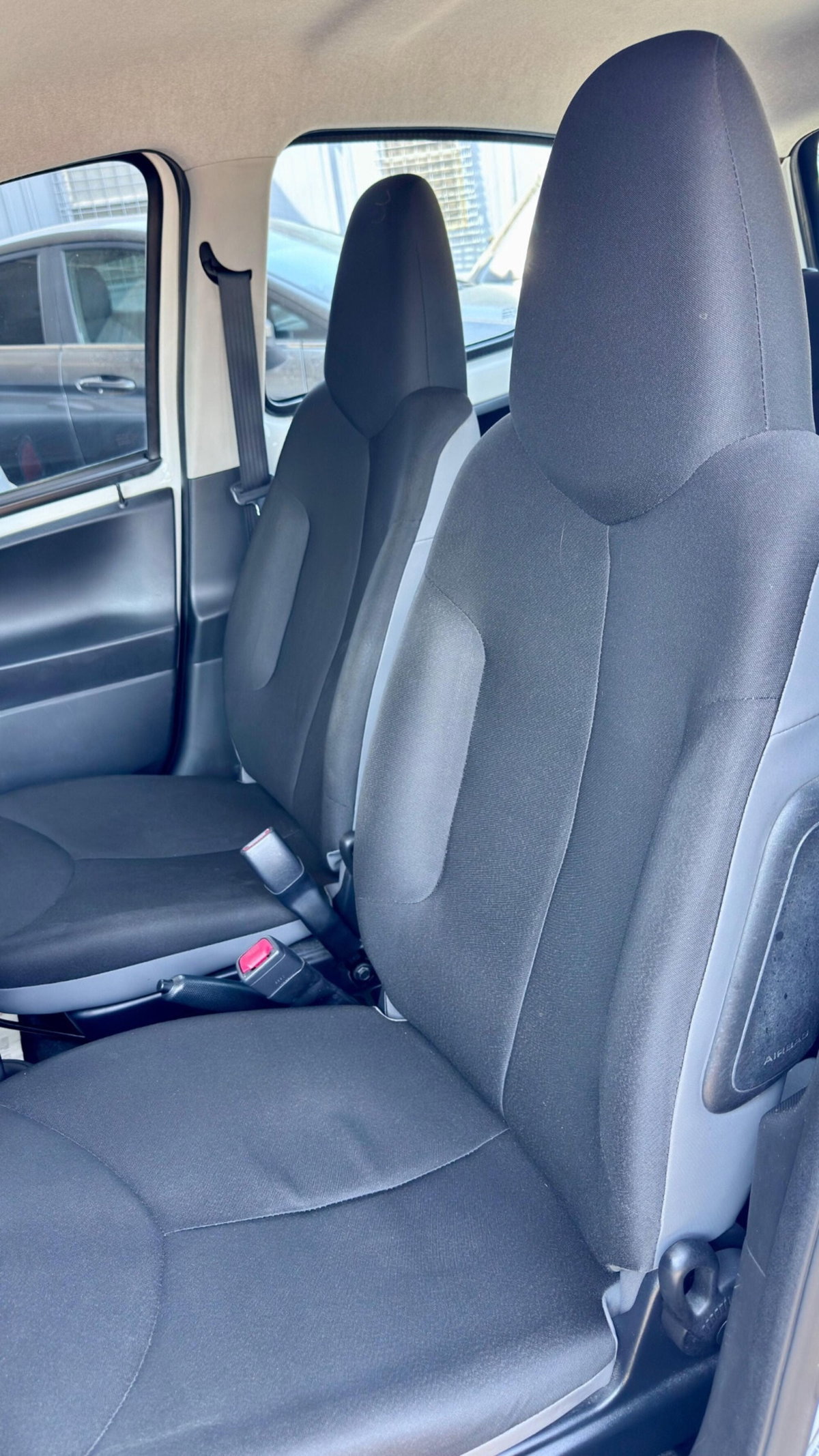 Toyota Aygo 1.0 12V VVT-i 5 porte Active Connect (12)