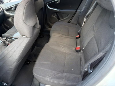 Volvo V40 Cross Country D2 1.6 Summum (9)