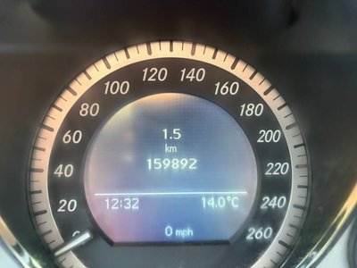 Mercedes-Benz Classe C 200 BlueEFFICIENCY Avantgarde (14)
