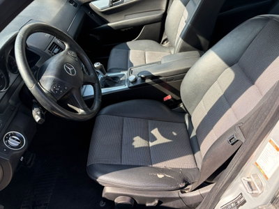Mercedes-Benz Classe C 200 BlueEFFICIENCY Avantgarde (7)