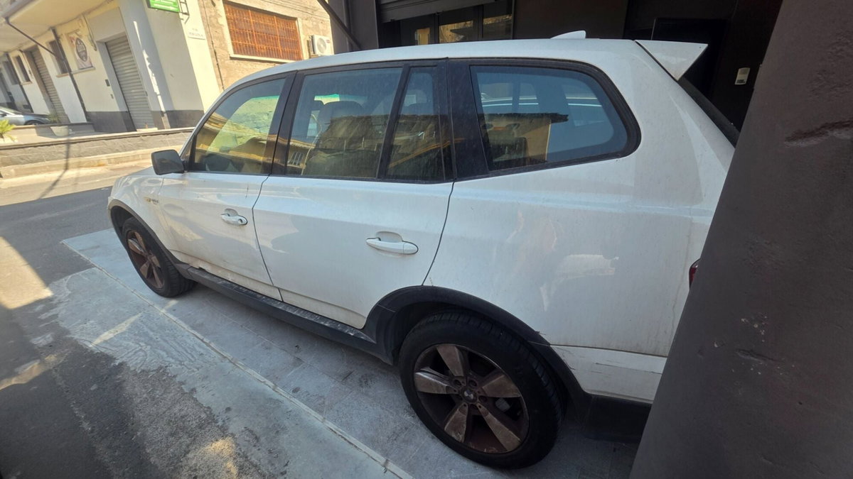 BMW X3 2.0d cat Futura (5)