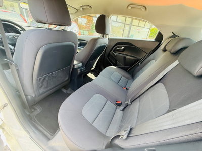 Kia Rio 1.1 CRDi 5p. Cool (18)