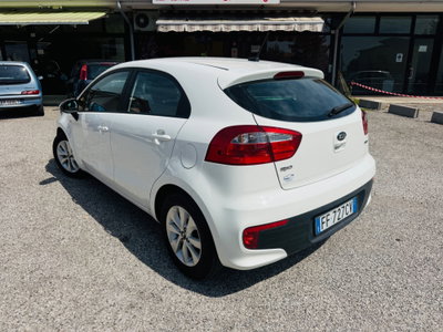 Kia Rio 1.1 CRDi 5p. Cool (5)